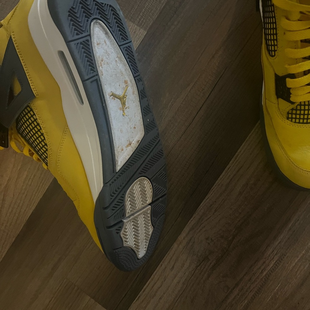 Yellow 4’s size 16